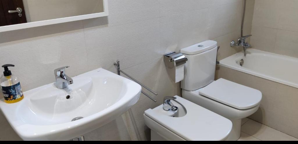 ベナスケCheck-In Casas Labertアパートメント エクステリア 写真